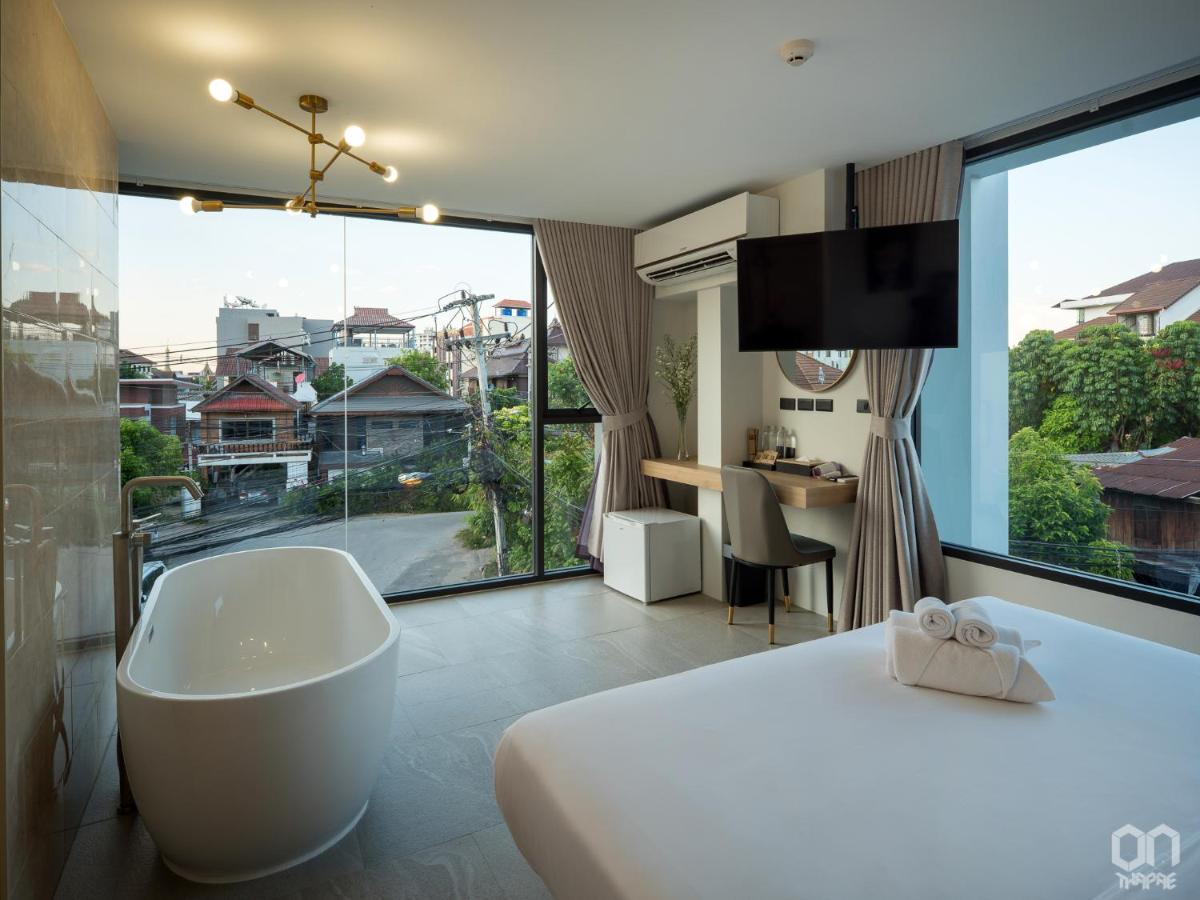 ホテル On Thapae Gate Chiangmai チエンマイ エクステリア 写真